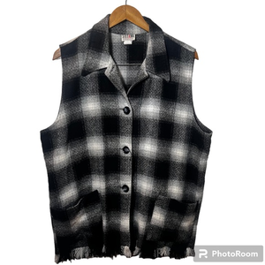Vintage‎ Men’s Stefano International Black and White checkered vest with raw hem